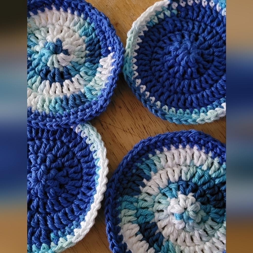 Handmade coaster set - Picture 4 of 4